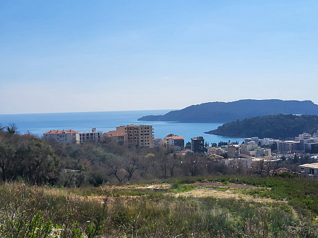 Haus von 80 Quadratmetern mit einem Grundstück von 905 m2 und wunderschönem Panoramablick auf die umliegenden Hügel und das Meer